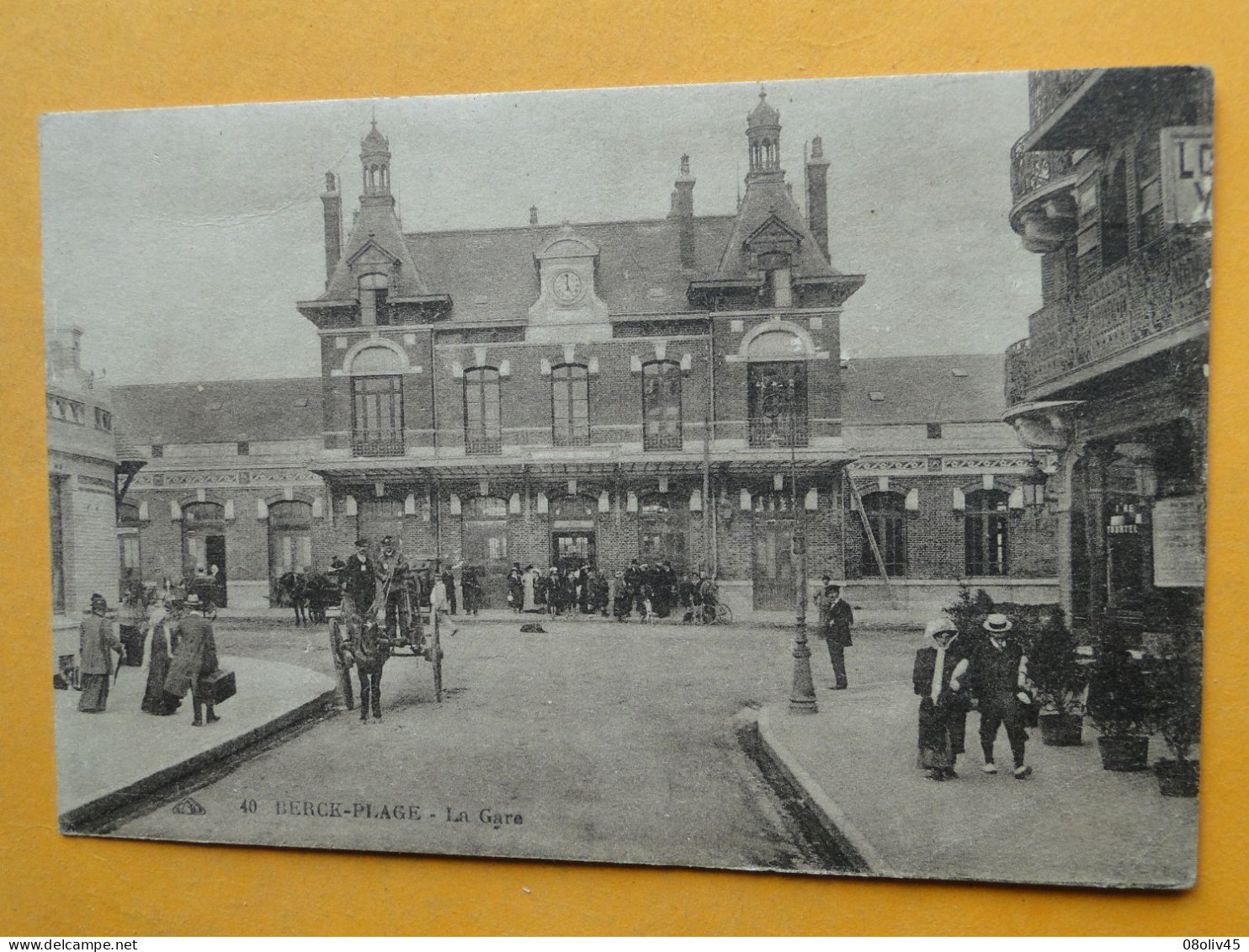 BERCK Plage -- La Gare -- Vue Extérieure - TRES ANIMEE - Attelage - Berck