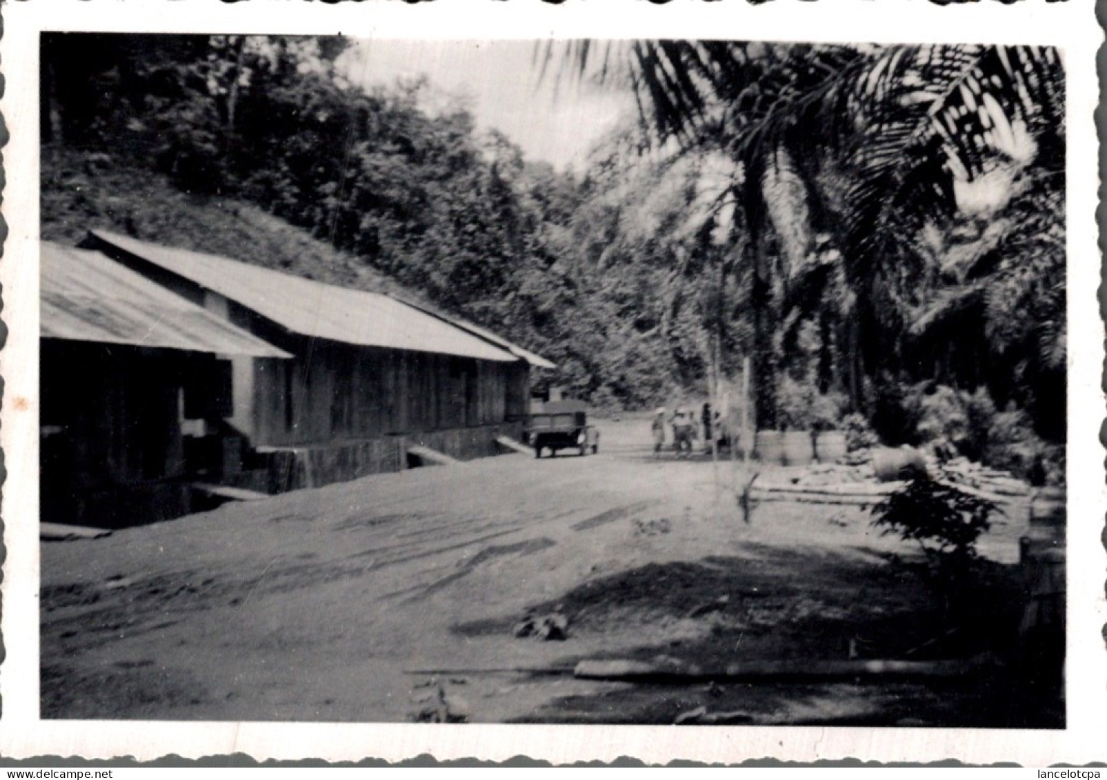 PHOTO 9X6 / GABON - SINDARA - BOUTIQUE ET MAGASINS - Afrique