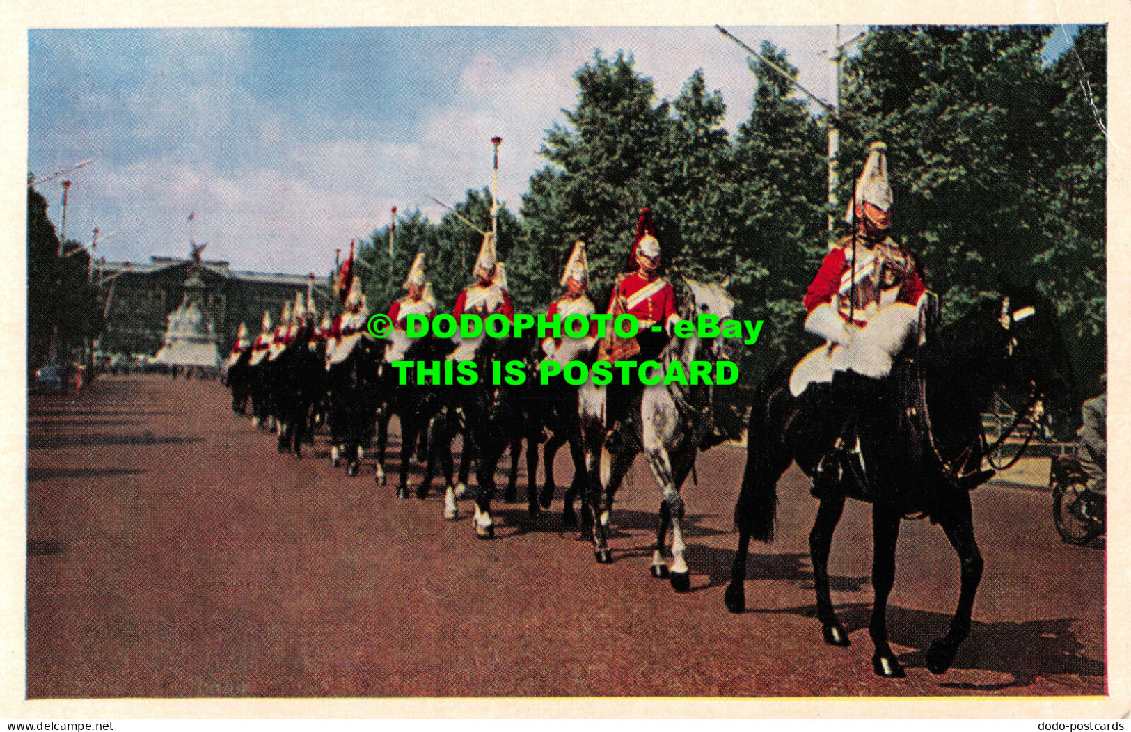 R547758 London. Horse Guards In The Mall. A. V. Fry - Sonstige & Ohne Zuordnung