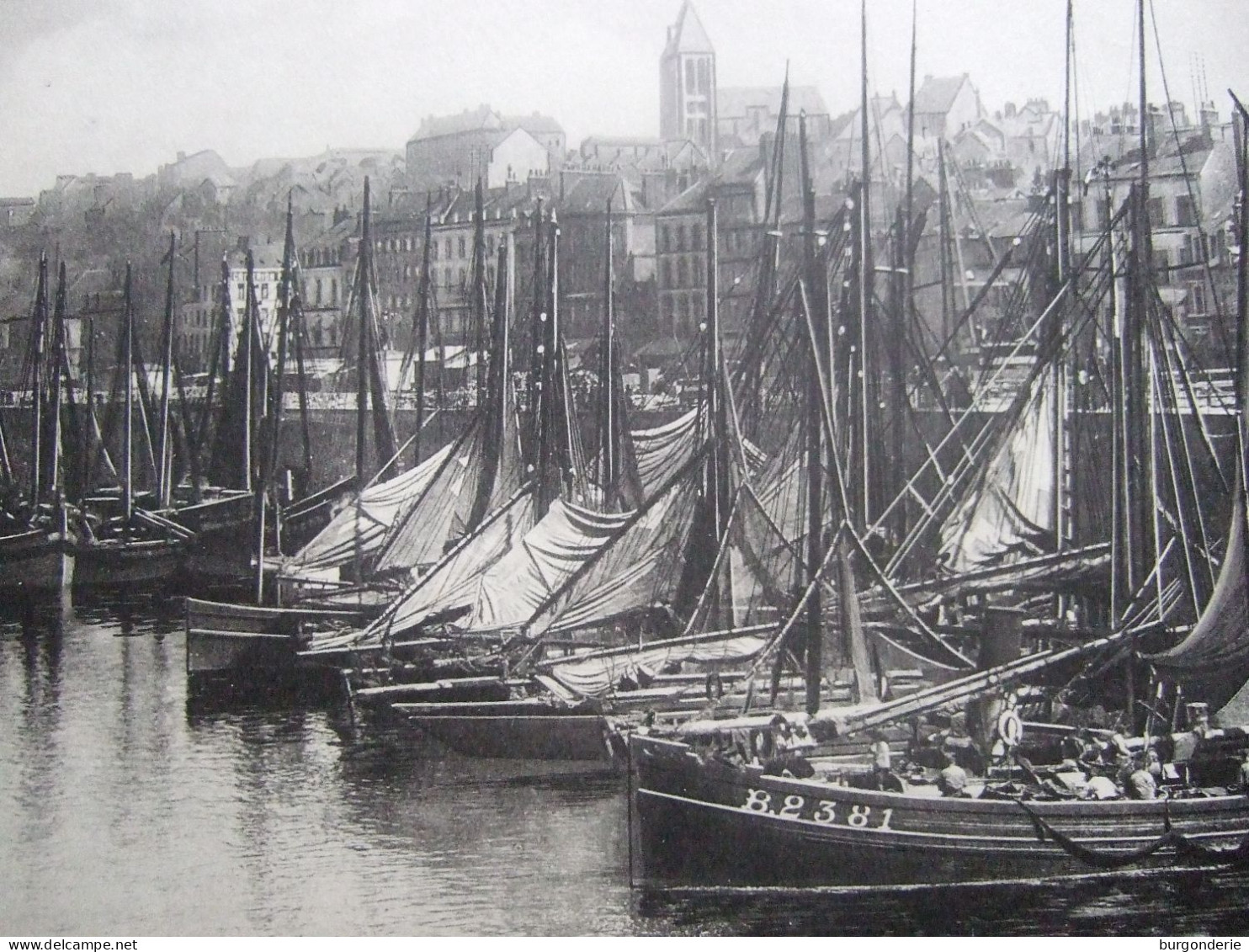 BATEAUX DE PÊCHE AU PORT DE BOULOGNE (PAS DE CALAIS) - Aardrijkskunde