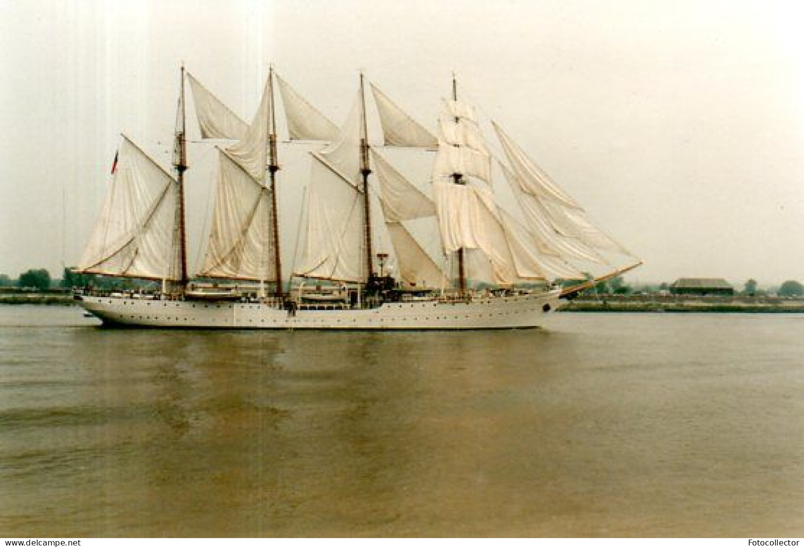 Voilier école Russe Sedov - Boats