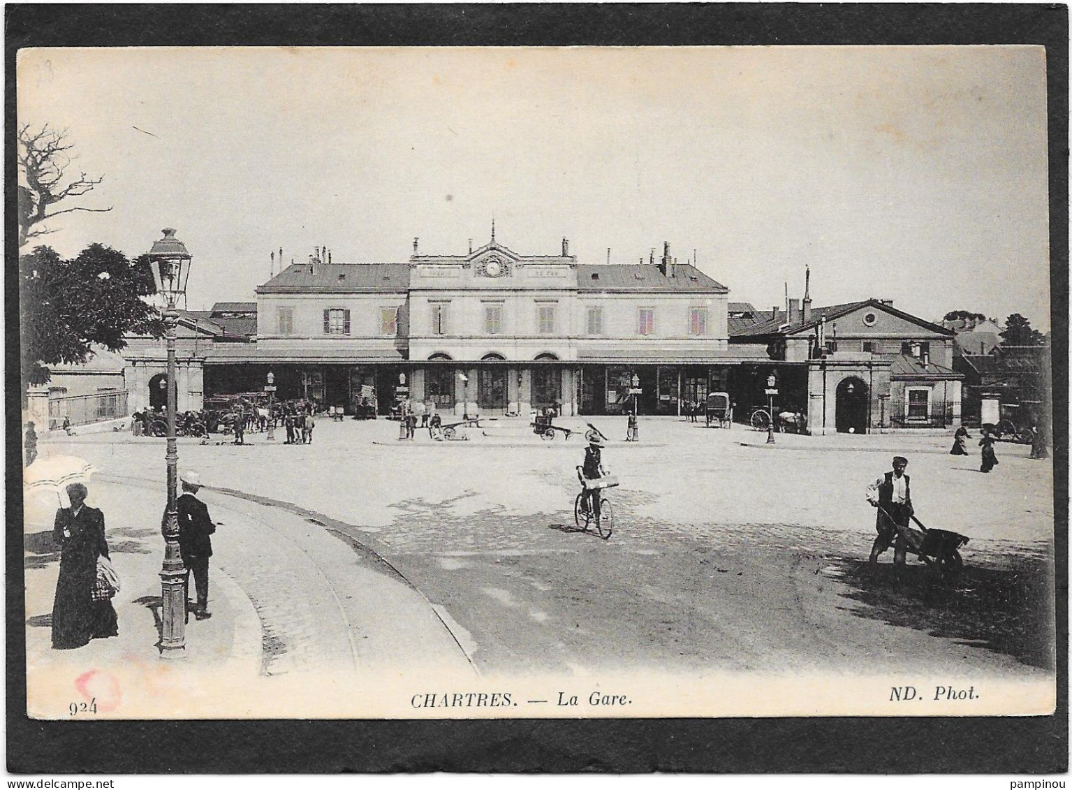 28 - CHARTRES - La Gare - Extérieur - Chartres