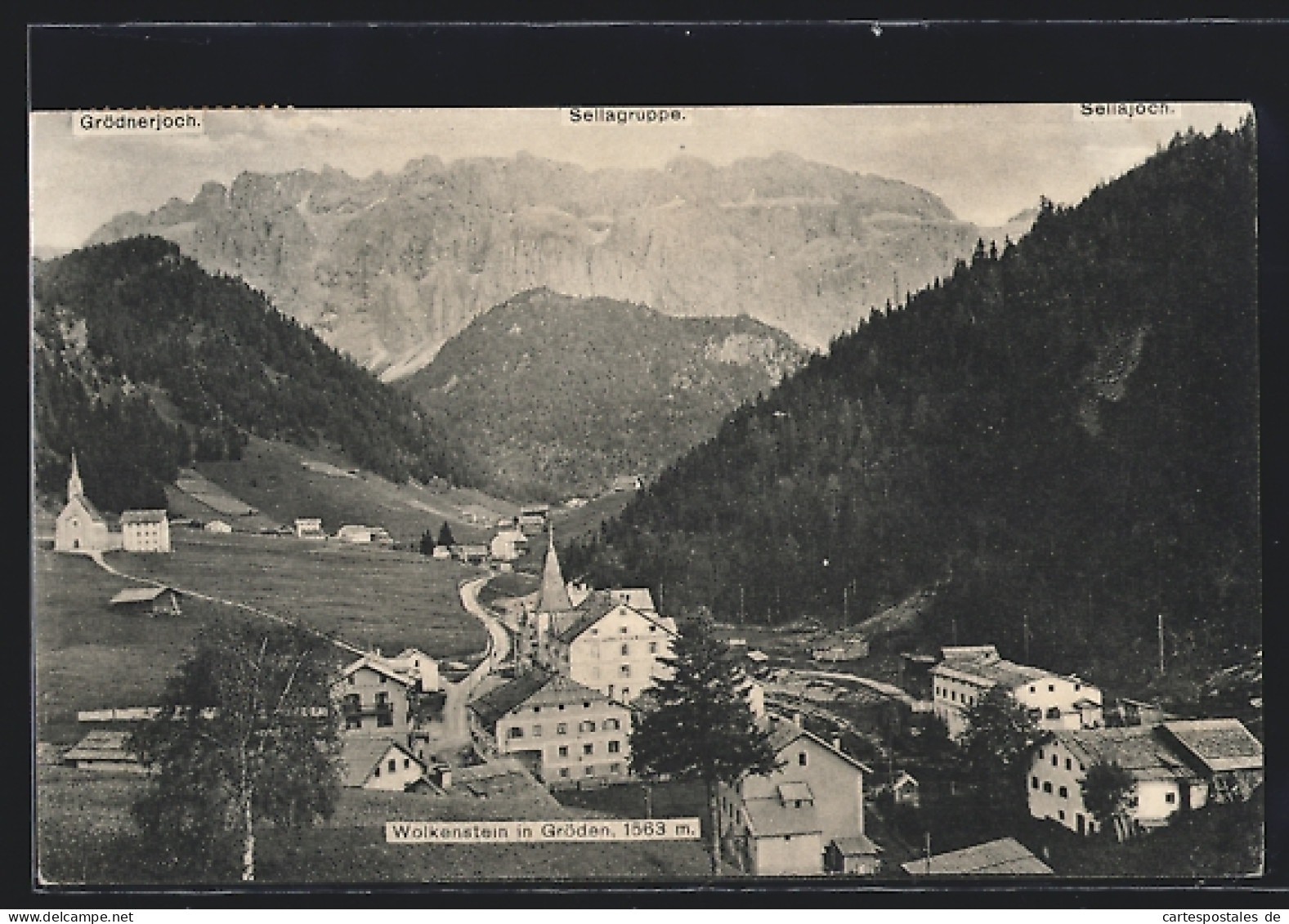 Cartolina Wolkenstein In Gröden, Teilansicht Mit Sellagruppe Aus Der Vogelschau  - Sonstige & Ohne Zuordnung