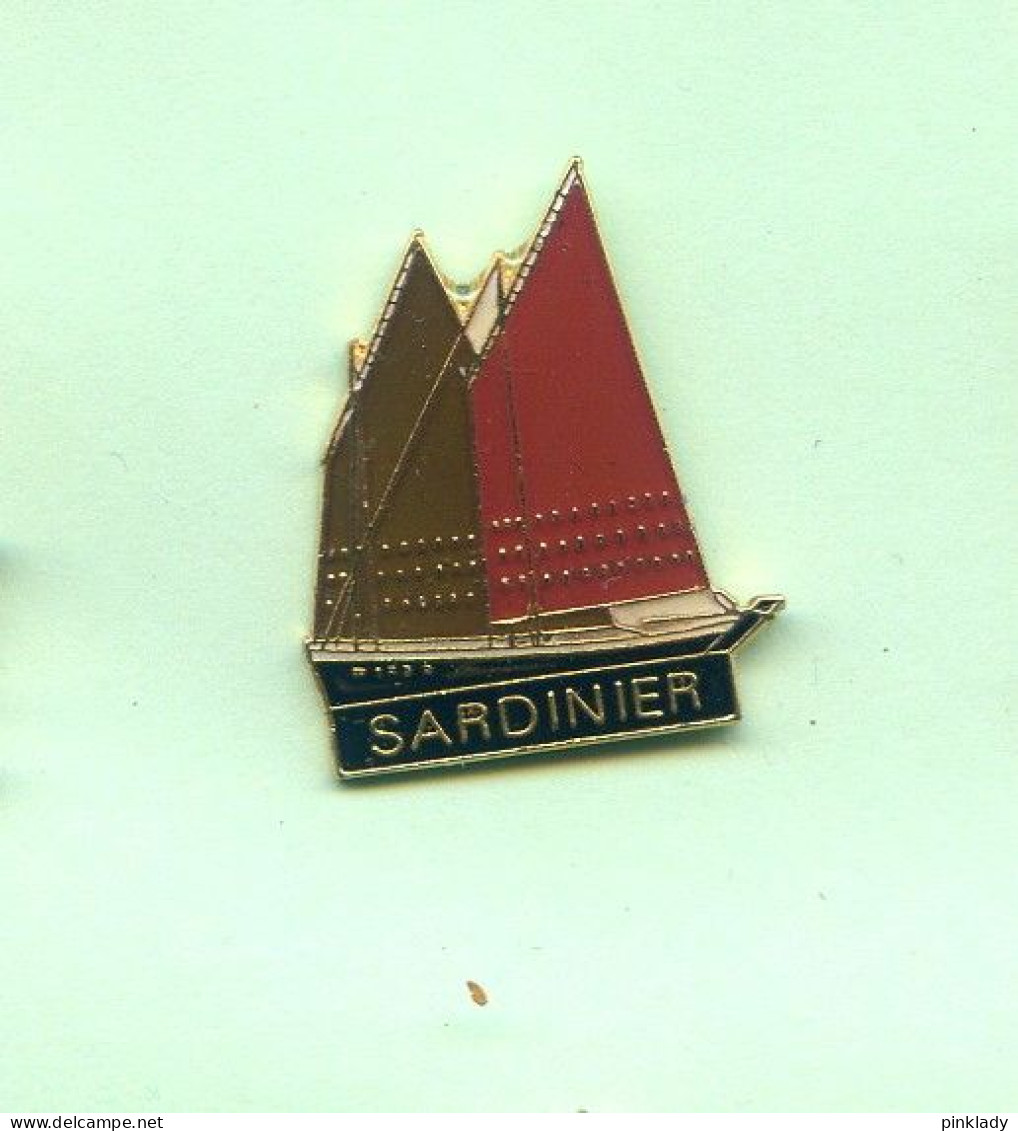 Rare Pins Bateau Voilier Sardinier Ab540 - Barcos