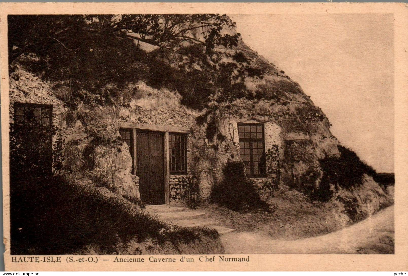 N°1277 W -cpa Haute Isle -ancienne Caverne D'un Chef Normand- - Haute-Isle