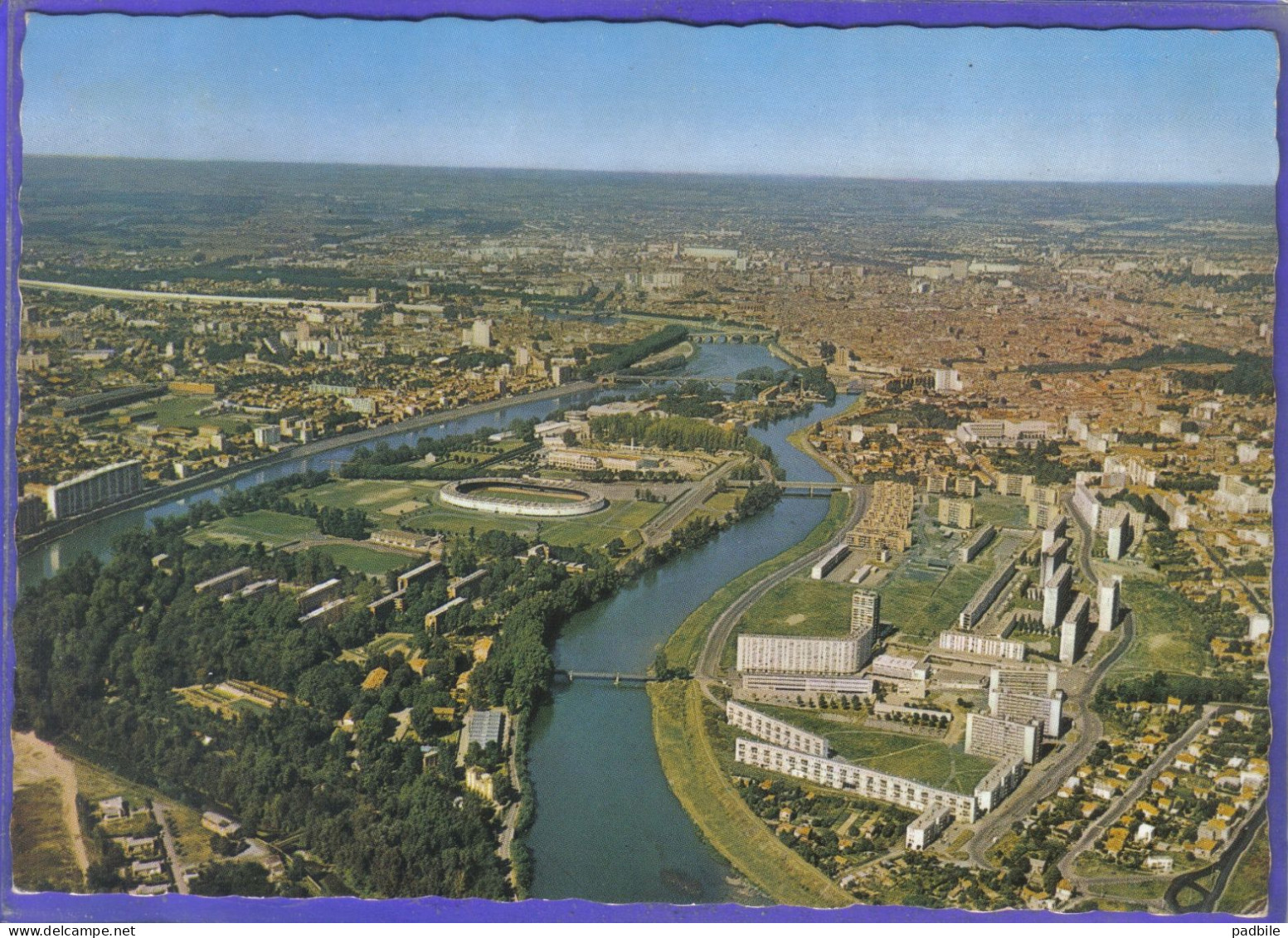 Carte Postale 31. Toulouse Cité HLM D'Empalot Et Daste  Et Le Stadium Vue D'avion   Très Beau Plan - Toulouse