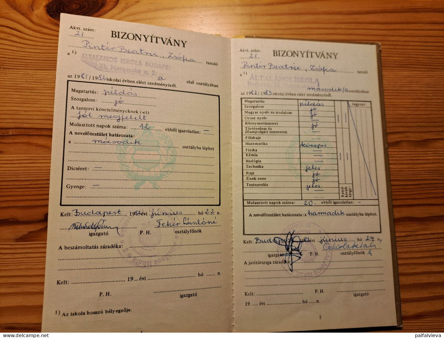 School Report, Elementary School 1983. - Hungary - Diplômes & Bulletins Scolaires