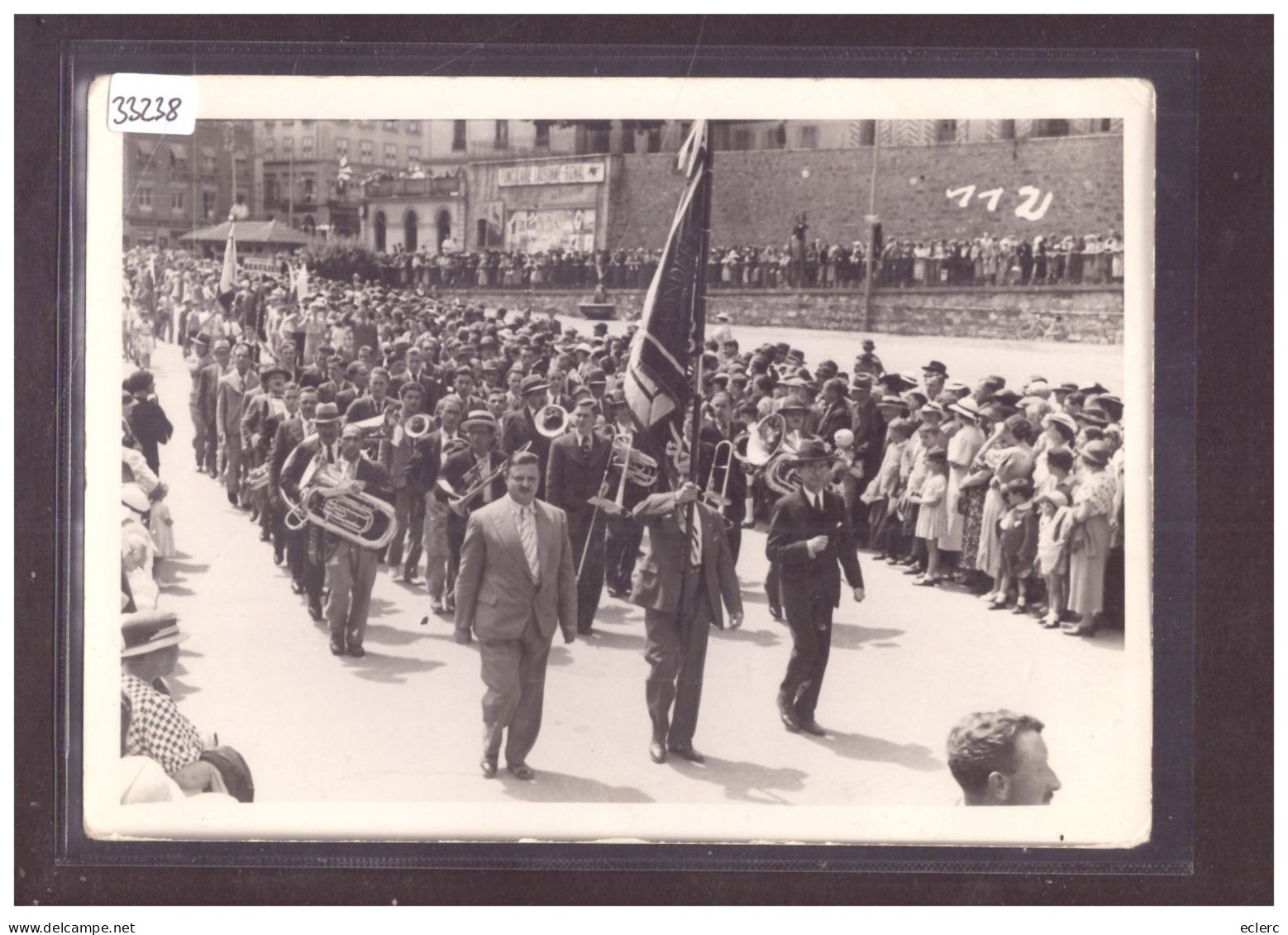 FORMAT 10x15cm - LAUSANNE - FANFARE SUR LA PLACE DE LA RIPONNE - TB - Lausanne