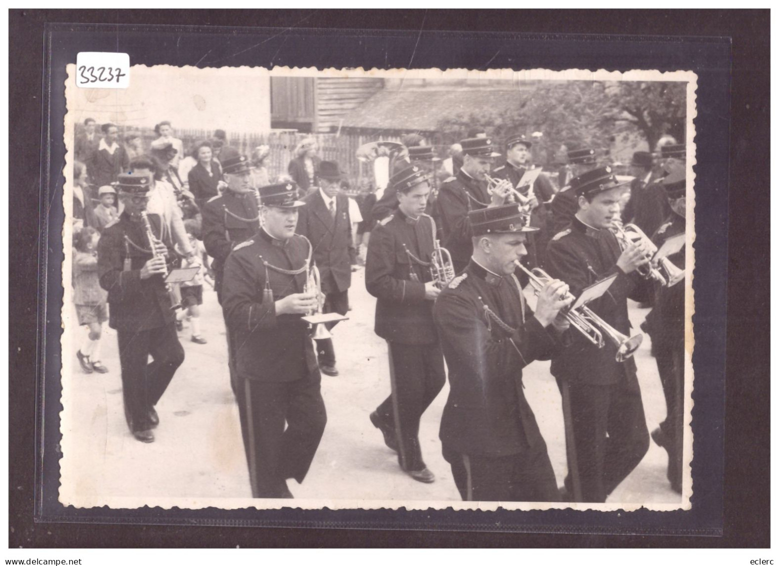 FORMAT 10x15cm - LAUSANNE - FANFARE EN VILLE - TB - Lausanne