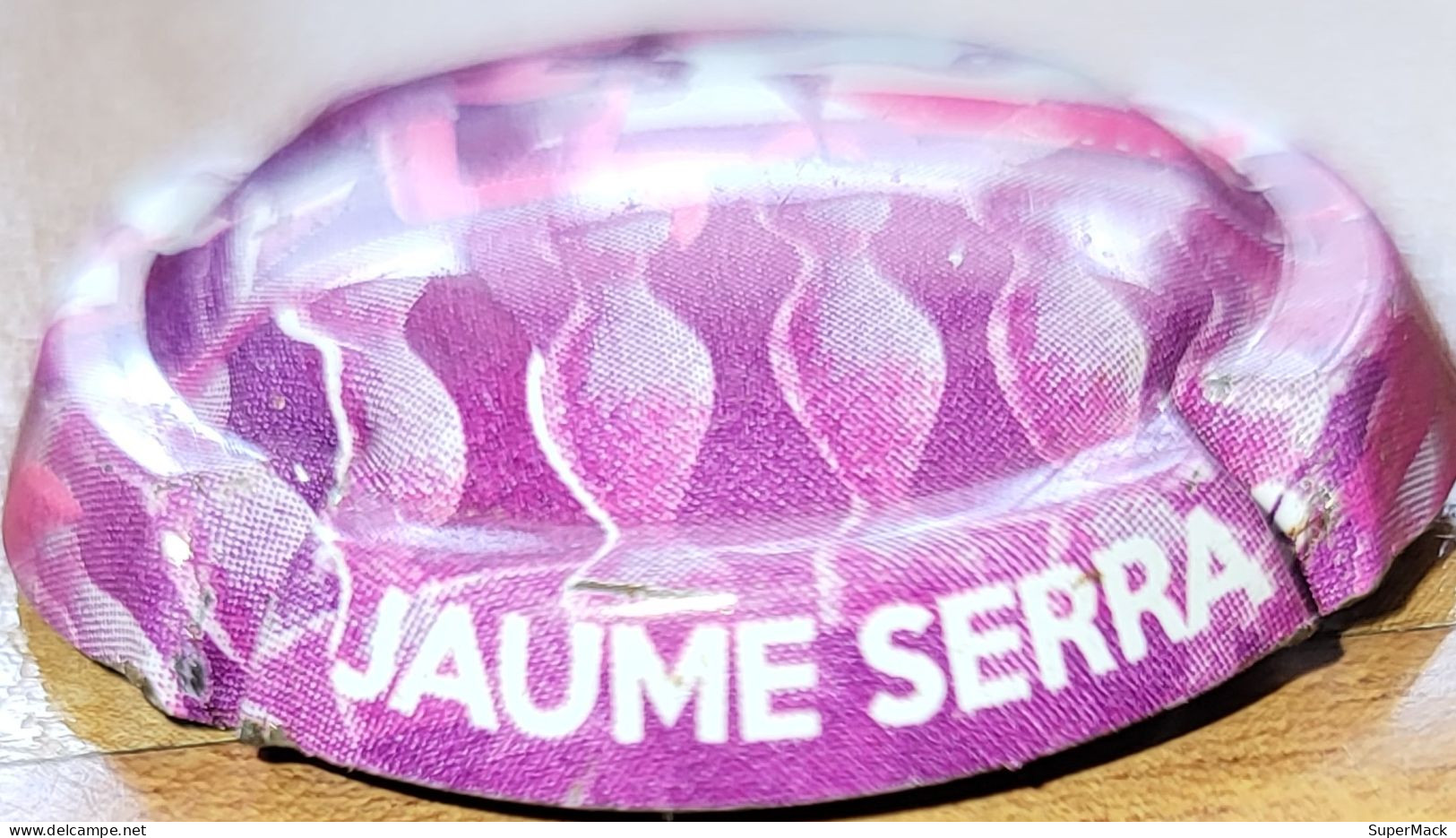 Capsule Cava D'Espagne JAUME SERRA Série Les Vacances En Violet, Violet & Rose Nr 140049 - Placas De Cava