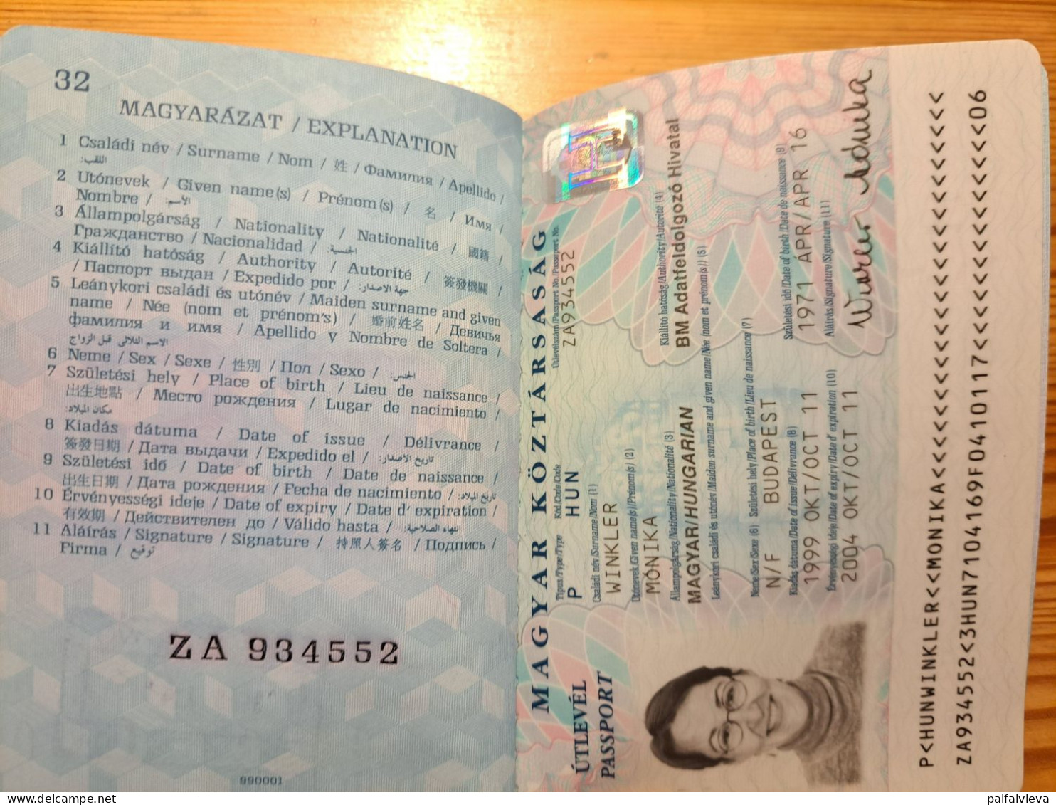 Passport 1999. - Hungary - Historische Documenten