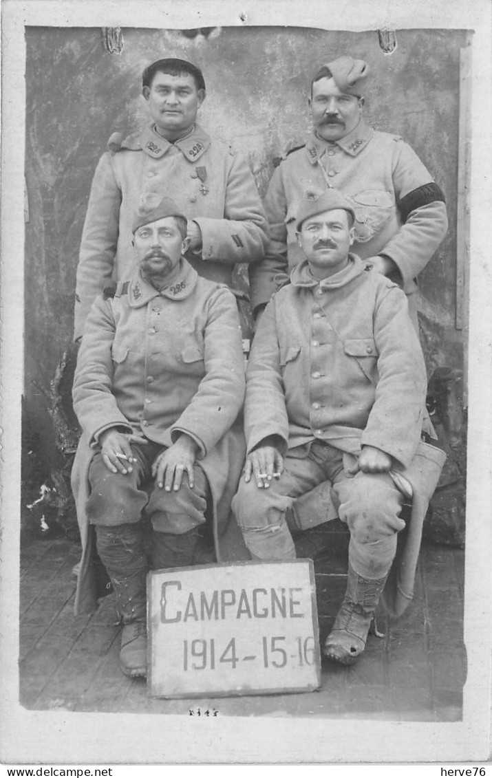 Militaria - Carte Photo - Soldats Du 228ème Régiment - Régiments