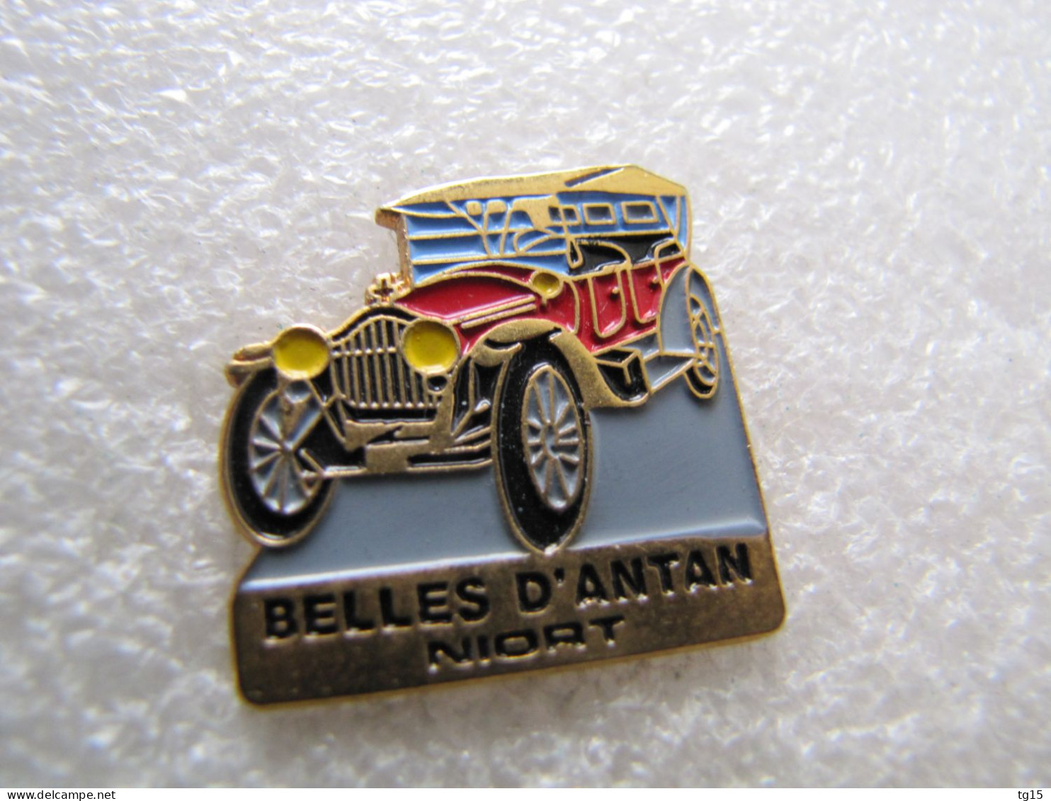 PIN'S   ROLLS ROYCE  SYLVER GHOST  BELLES D'ANTAN  NIORT - Sonstige & Ohne Zuordnung