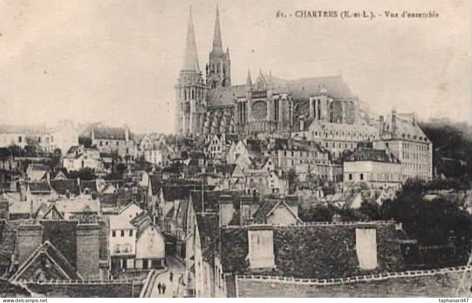 . 28 . CHARTRES . Vue D'Ensemble . - Chartres