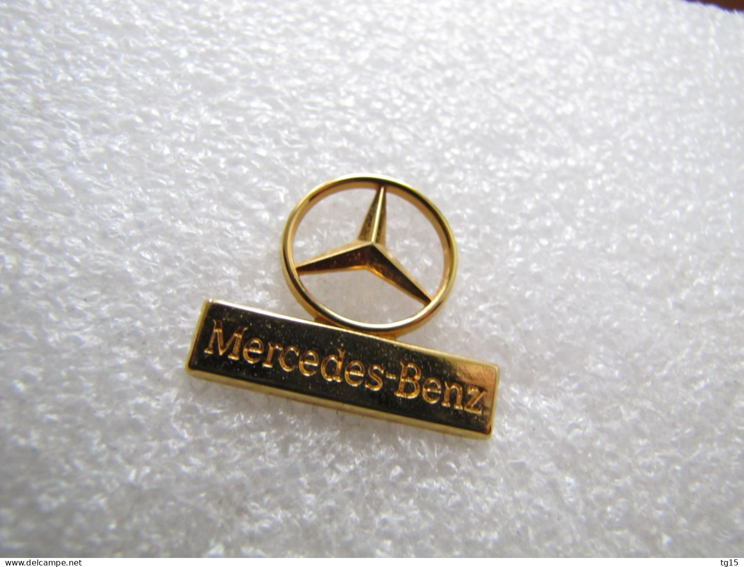 PIN'S   LOGO     MERCEDES-BENZ   Zamak  SOFREC - Mercedes