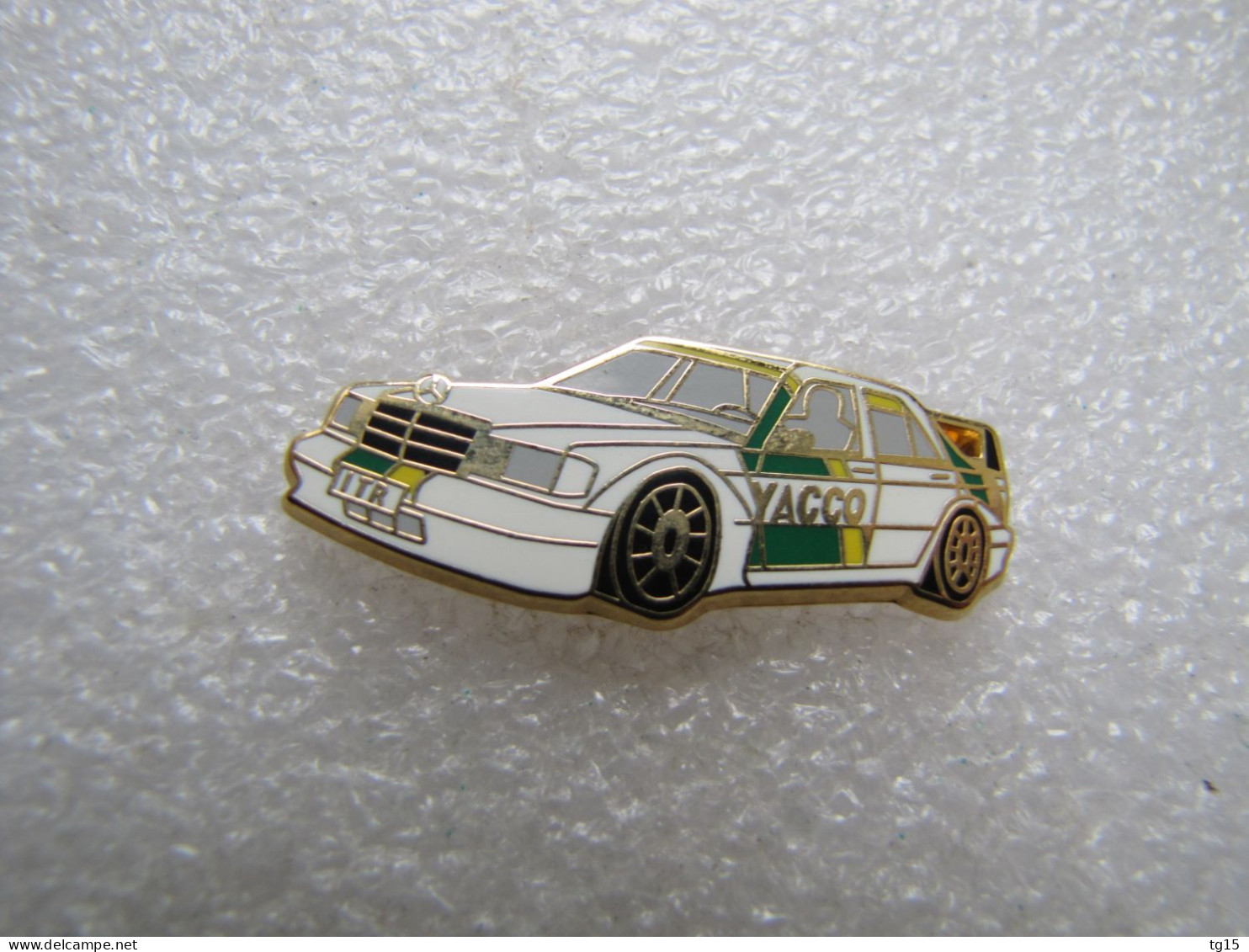 PIN'S       MERCEDES-BENZ   190   YACCO  DTM   ARTHUS BERTRAND - Mercedes