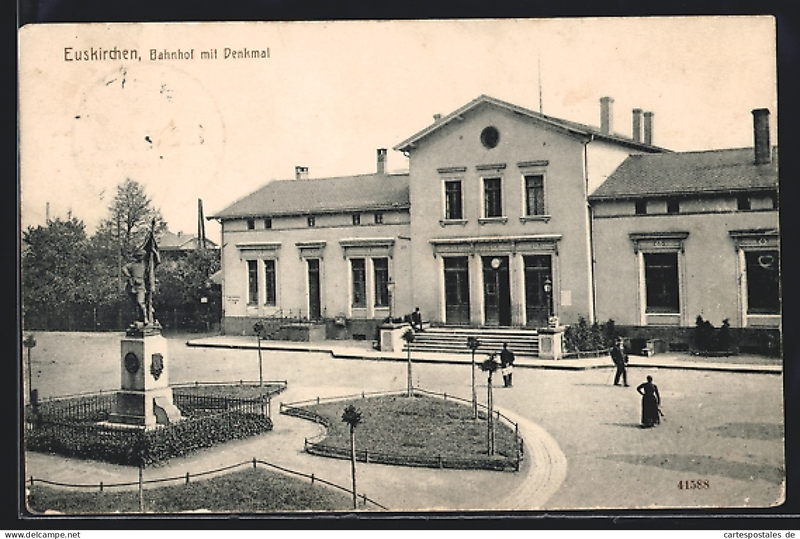 AK Euskirchen, Bahnhof Mit Denkmal  - Euskirchen