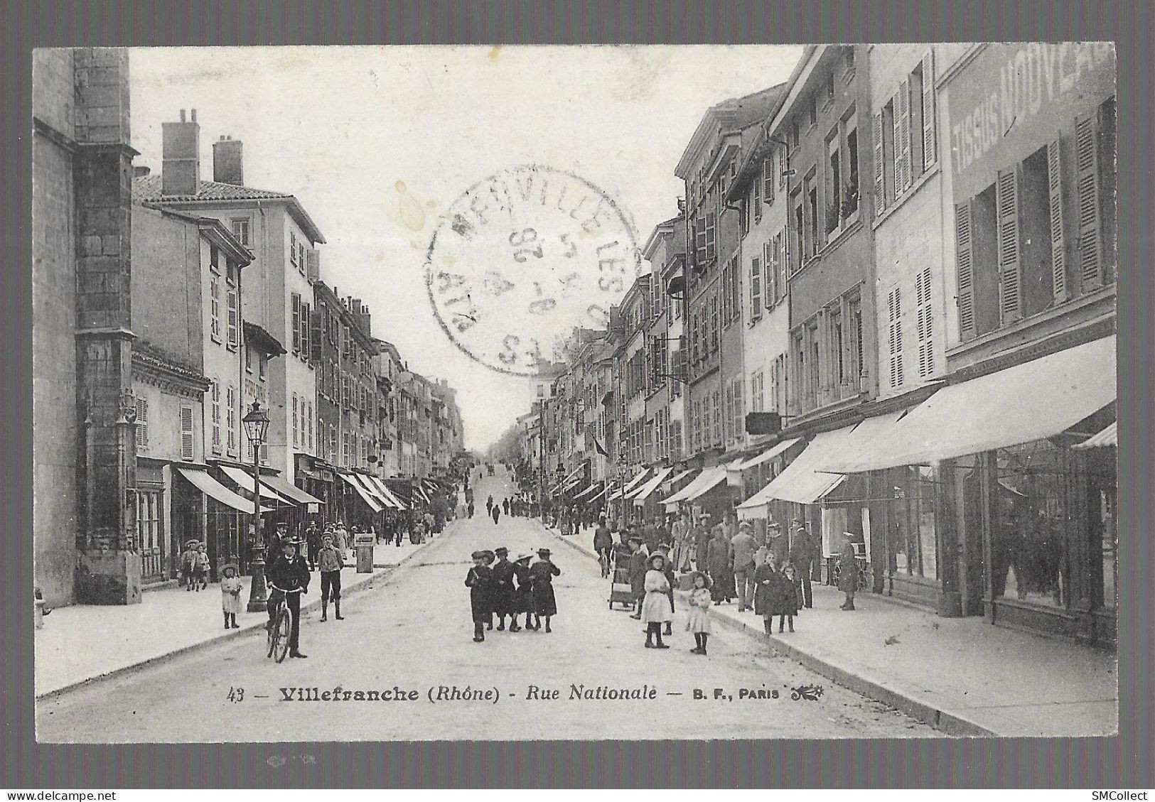Villefranche Sur Saone, Rue Nationale, Lot De 2 Cartes (13639) - Villefranche-sur-Saone