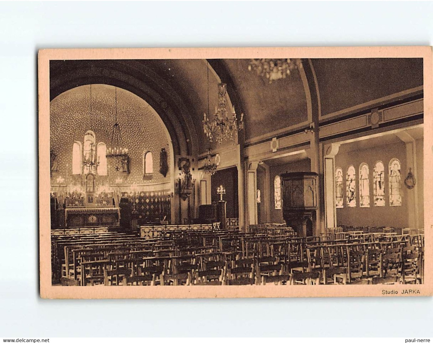 AULNAY SOUS BOIS : Eglise Saint-Joseph, La Nef - état - Aulnay Sous Bois