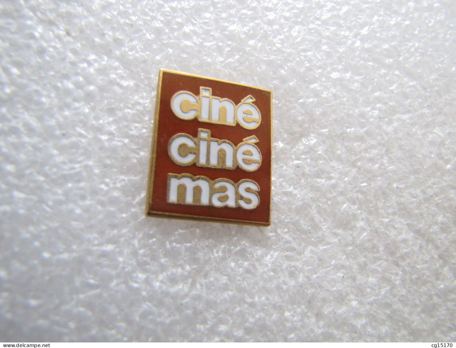 PIN'S    CINÉ CINÉMA   CANAL PLUS - Médias