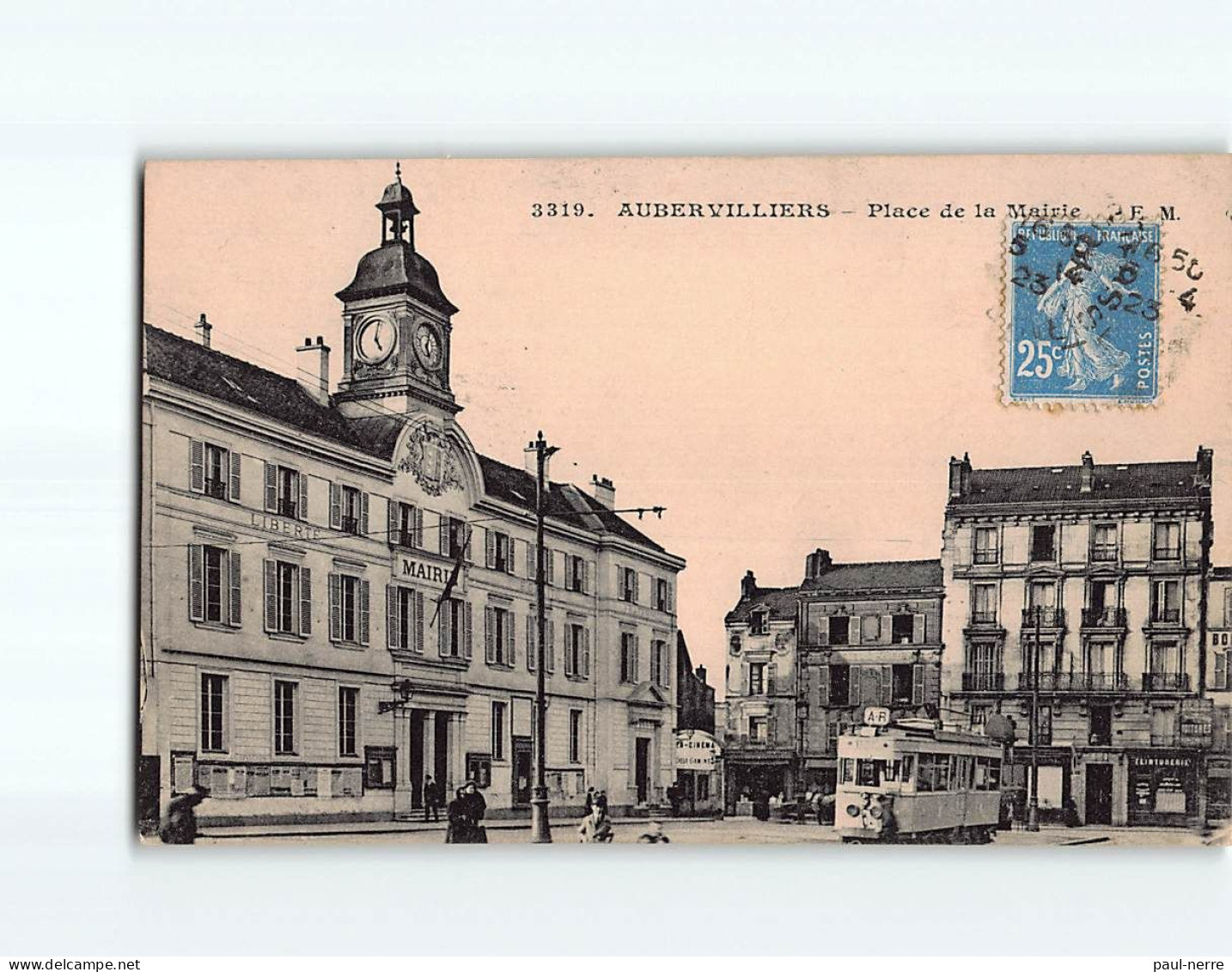 AUBERVILLIERS : Place De La Mairie - Très Bon état - Aubervilliers