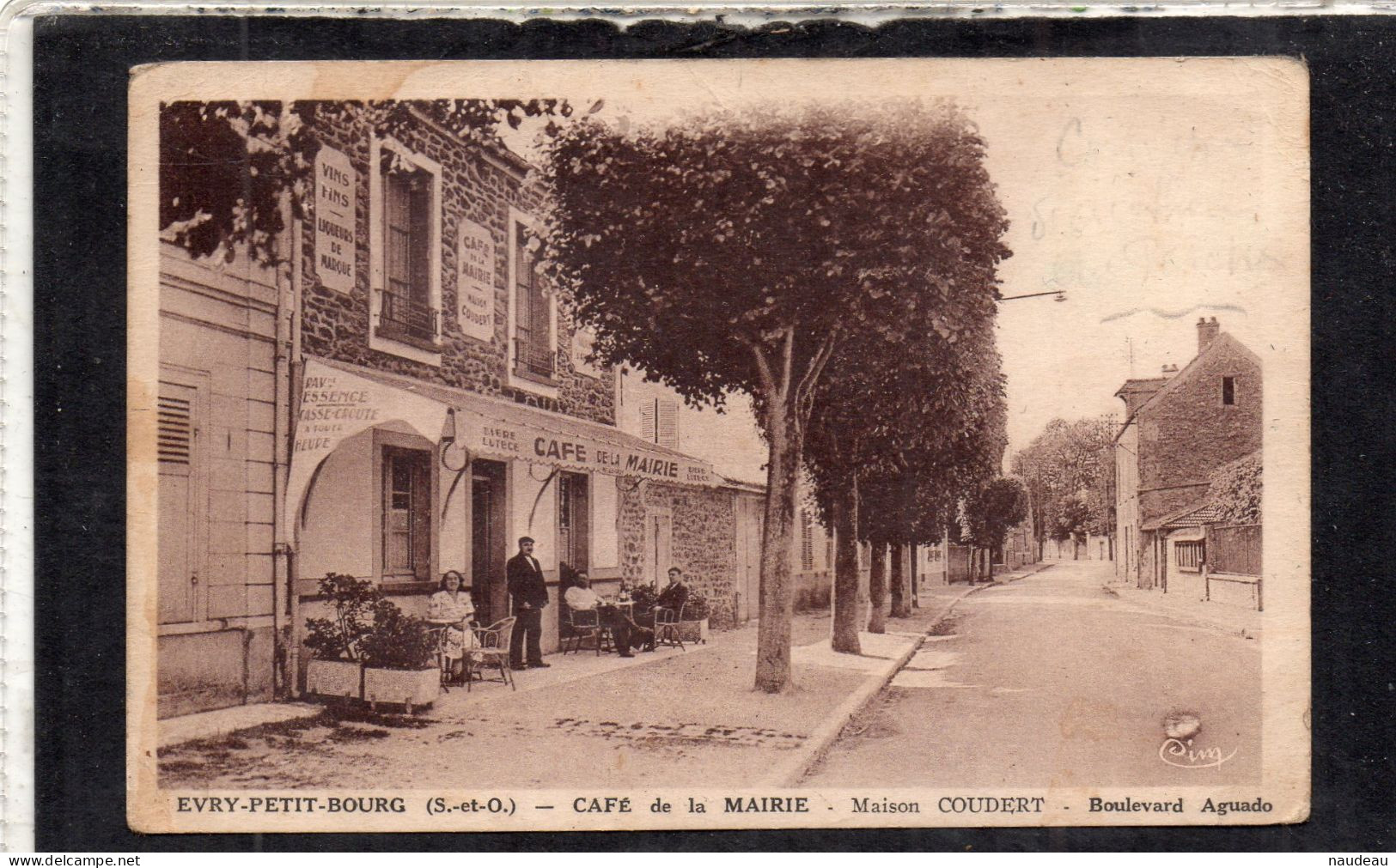 EVRY PETIT BOURG (91) Café De La MAIRIE - Maison COUDERT - Boulevard Aguado - Evry