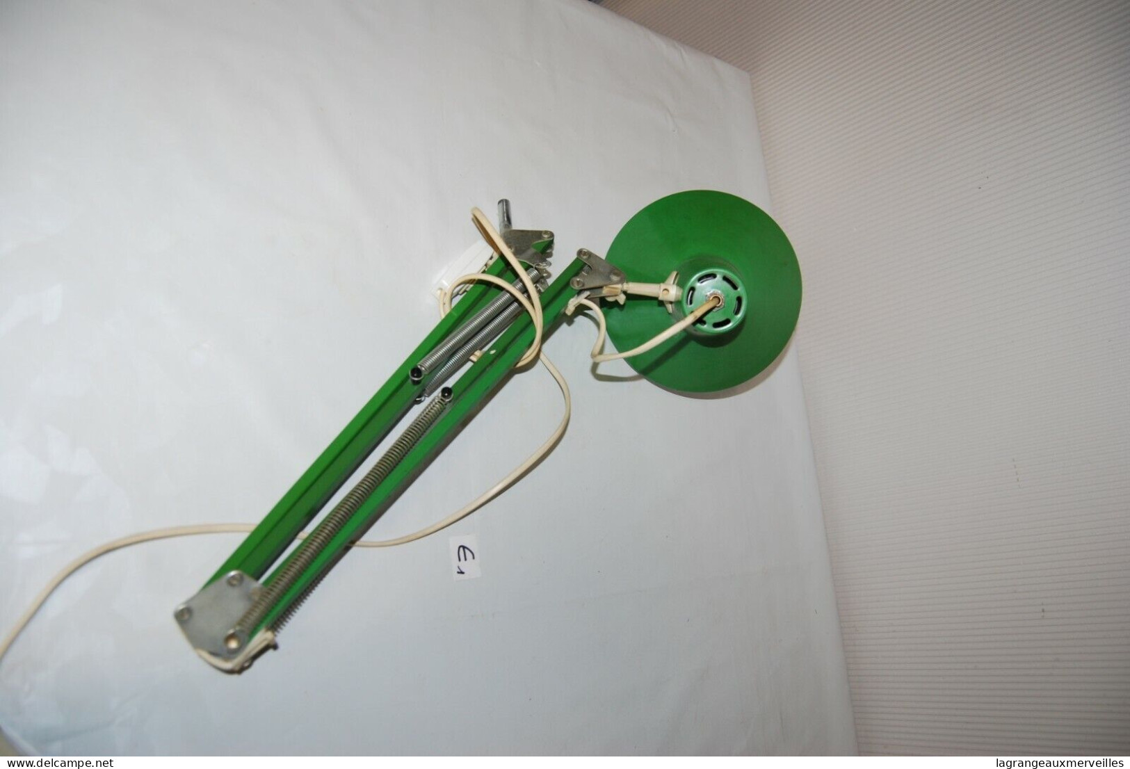 E1 Ancienne Lampe Industrielle - Couleur Verte - Administration - Luminarie E Lampadari