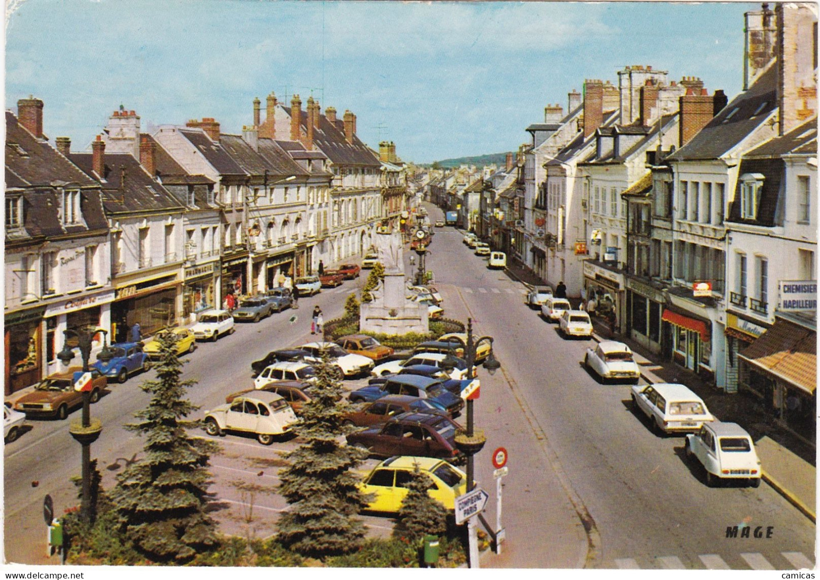 3 Cartes  : VICHY; Maison Des Jeunes Et De La Culture, Source Des Célestins ,La Poste, Place Du Général De Gaulle - Vichy