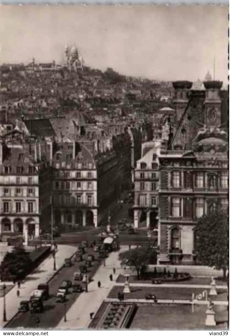 PARIS. -   Place Des Pyramides ,  Vue Sur Butte Montmartre Et Sacré Coeur.    Non  Circulée - Places, Squares