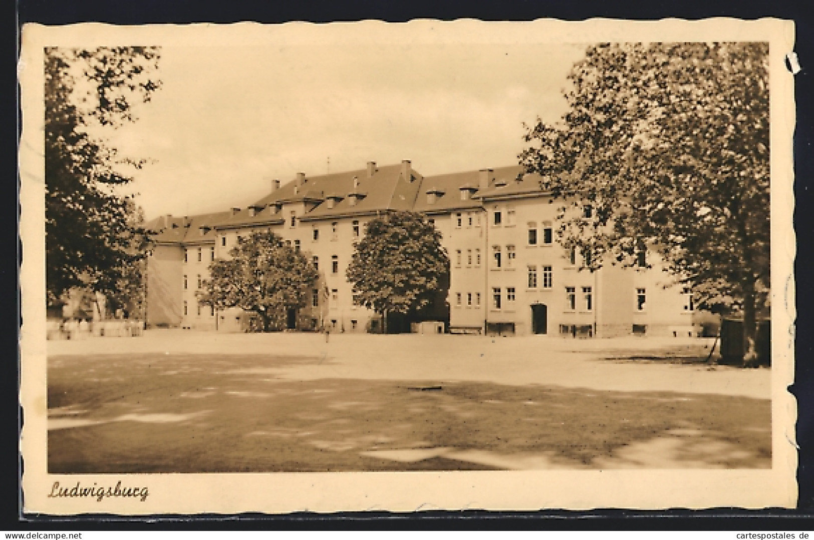 AK Ludwigsburg / Württ., Blick Auf Die Kaserne  - Ludwigsburg