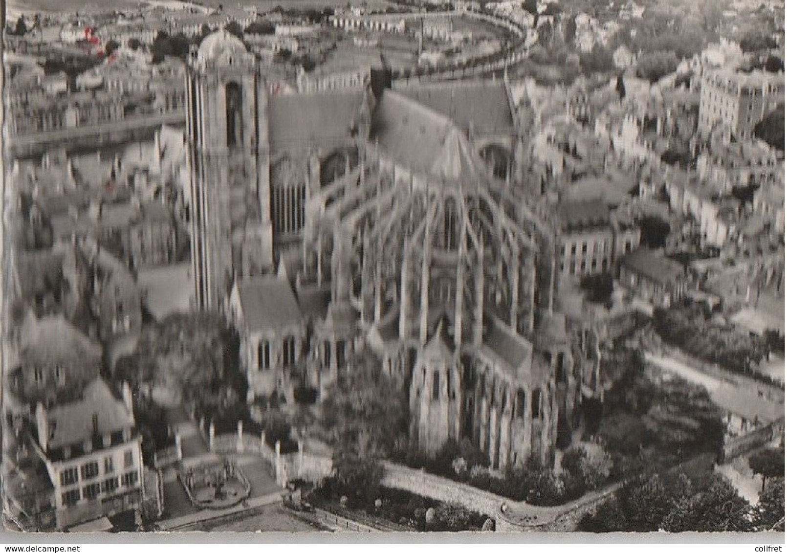 72 - Le Mans  -  La Cathédrale St-Julien  -  Vue Aérienne - Le Mans