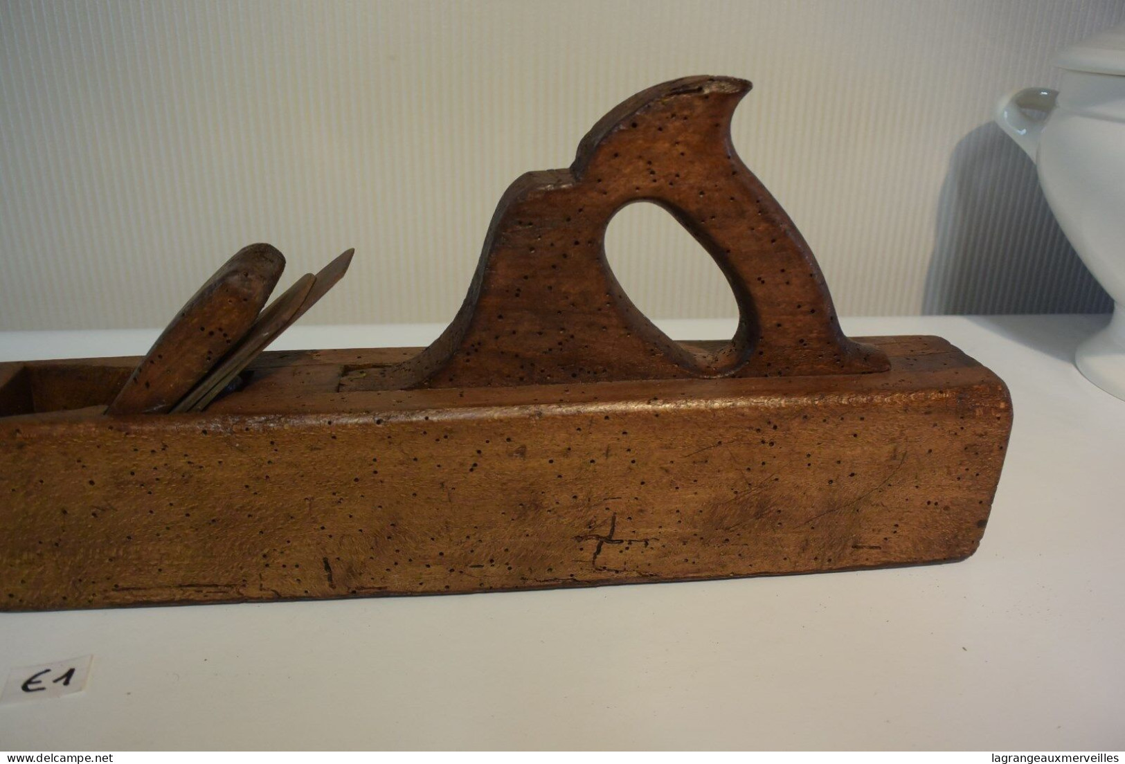 E1 Ancien Rabot En Bois Vieux Métier Objet Old Wooden Plane - Ancient Tools