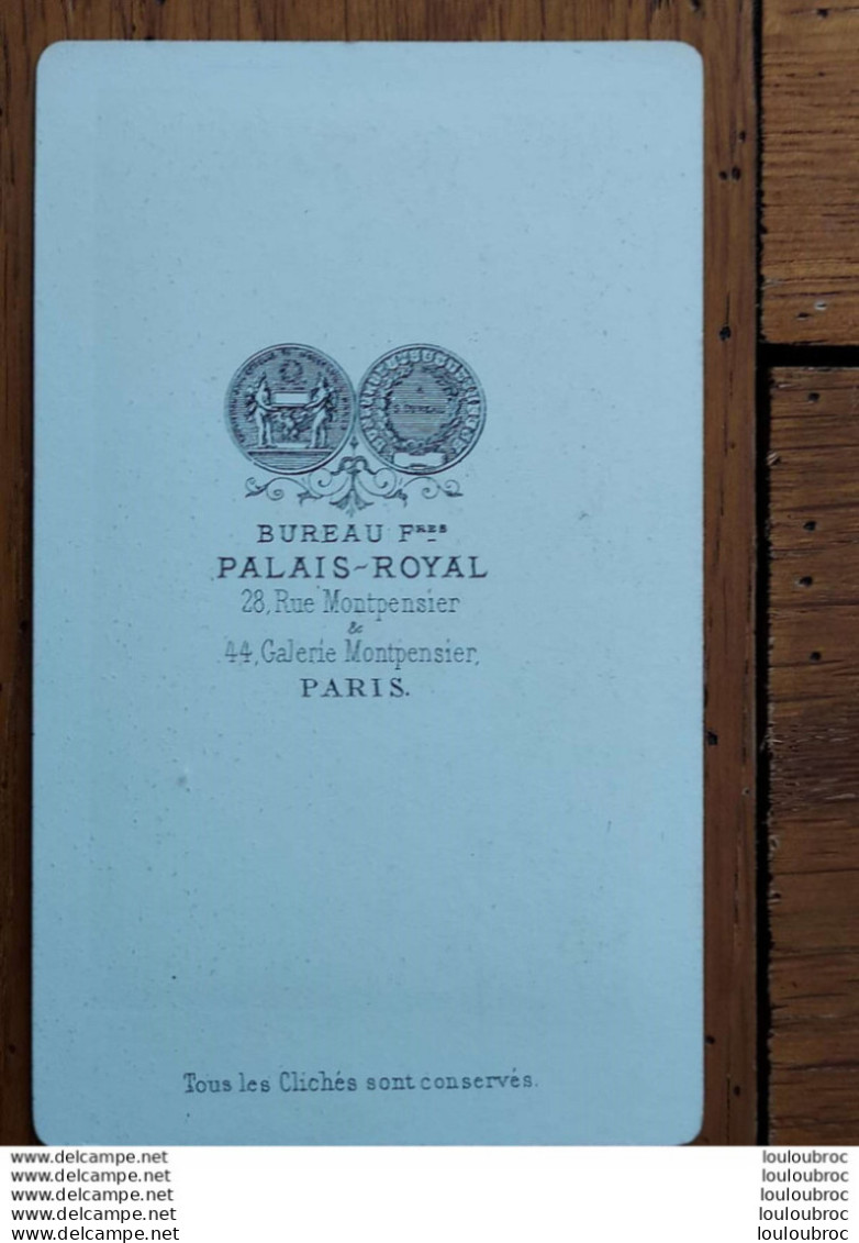 PHOTO CDV BUREAU PALAIS ROYAL A PARIS  10.50 X 6 CM R1 - Ancianas (antes De 1900)