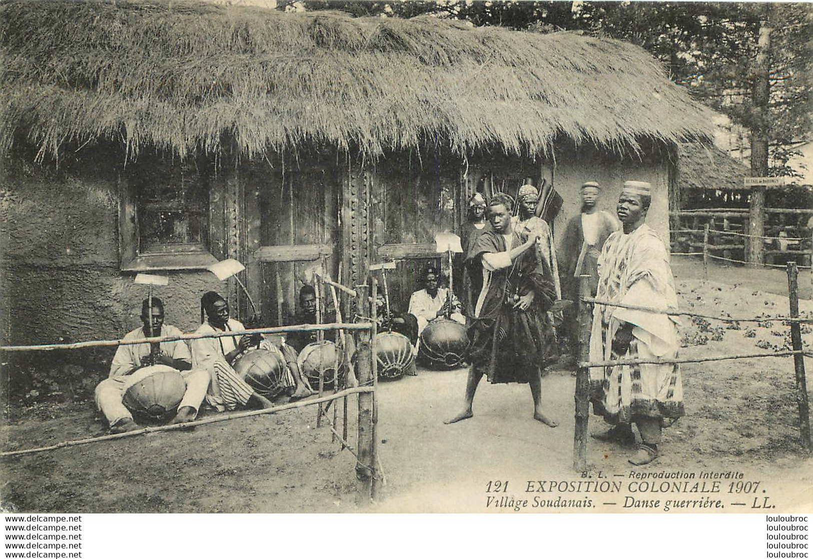VILLAGE SOUDANAIS DANSE GUERRIERE EXPOSITION COLONIALE 1907 - Sudán