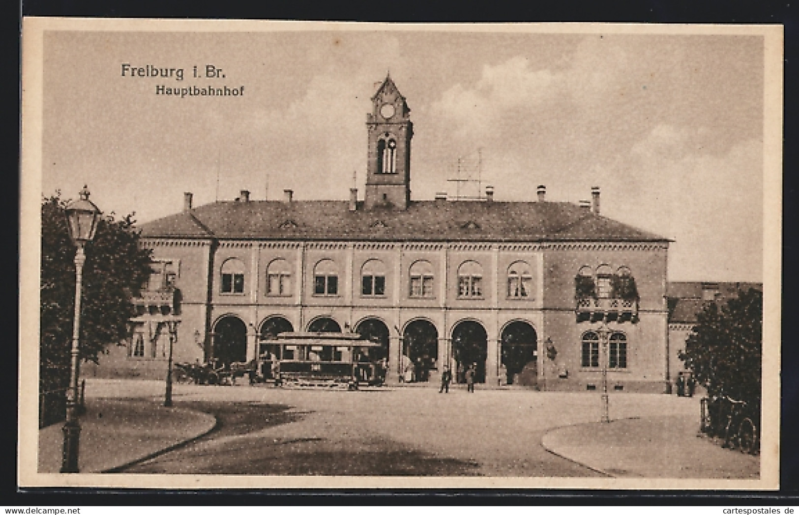 AK Freiburg I. Br., Strassenbahn Am Hauptbahnhof  - Freiburg I. Br.