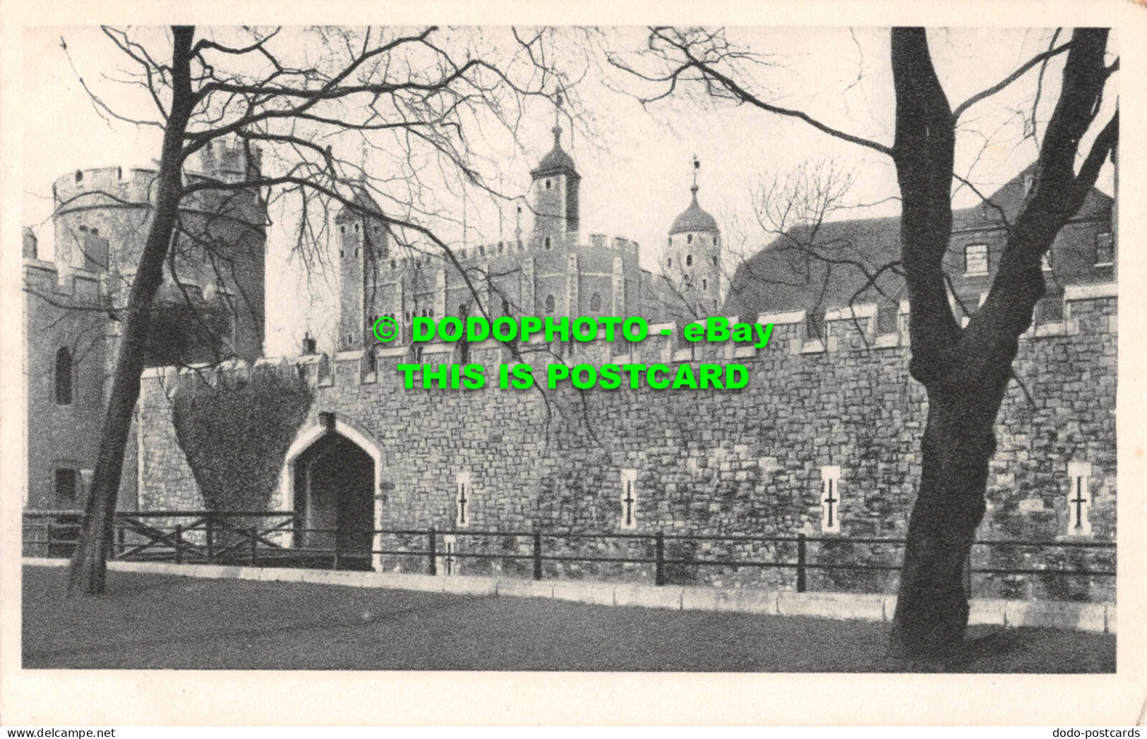 R548640 Tower Of London. General View Shewing Ramparts - Andere & Zonder Classificatie