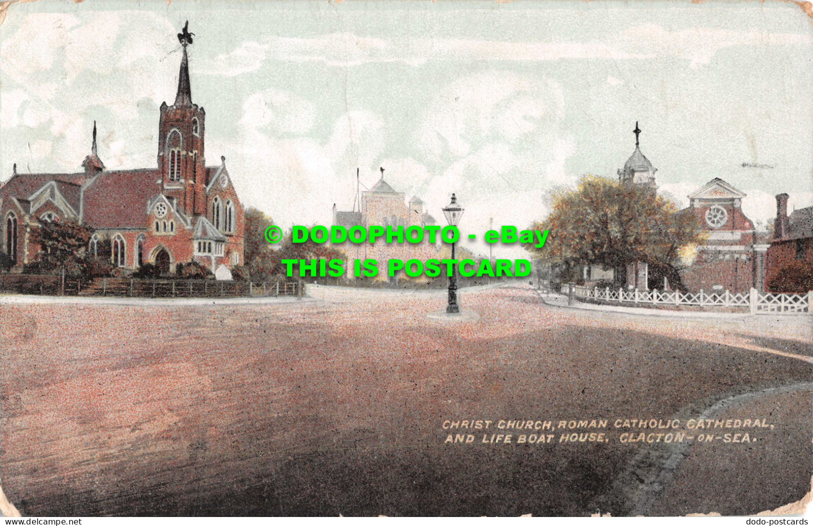 R548682 Clacton On Sea. Christ Church. Roman Catholic Cathedral. And Life Boat H - Wereld