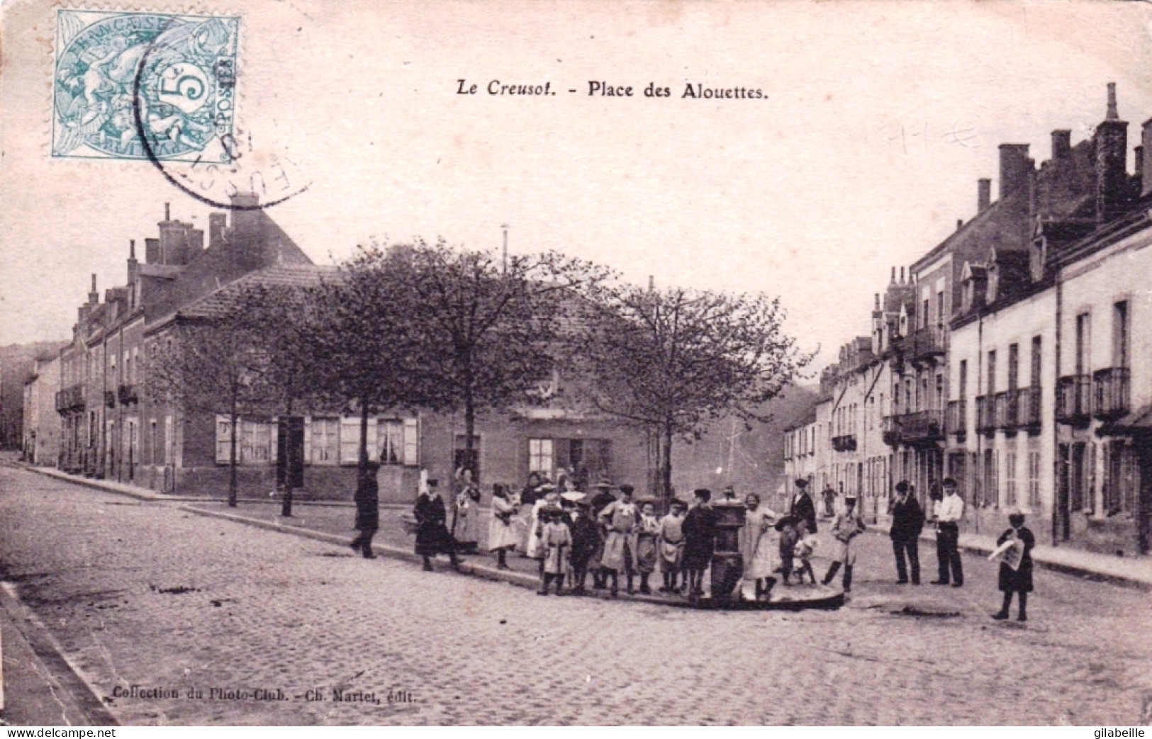 71 - Saone Et Loire - LE CREUSOT - Place Des Alouettes - Le Creusot