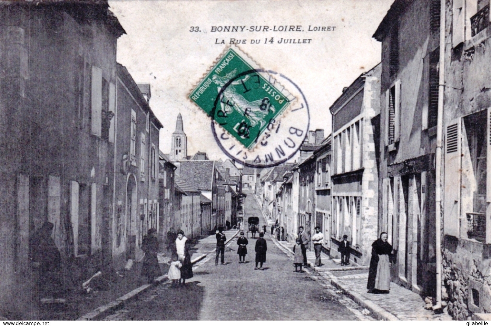 45 - Loiret - BONNY Sur LOIRE - La Rue Du 14 Juillet - Autres & Non Classés