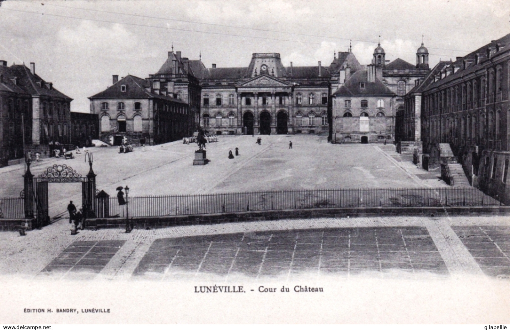 54 - LUNEVILLE - Cour Du Chateau - Luneville