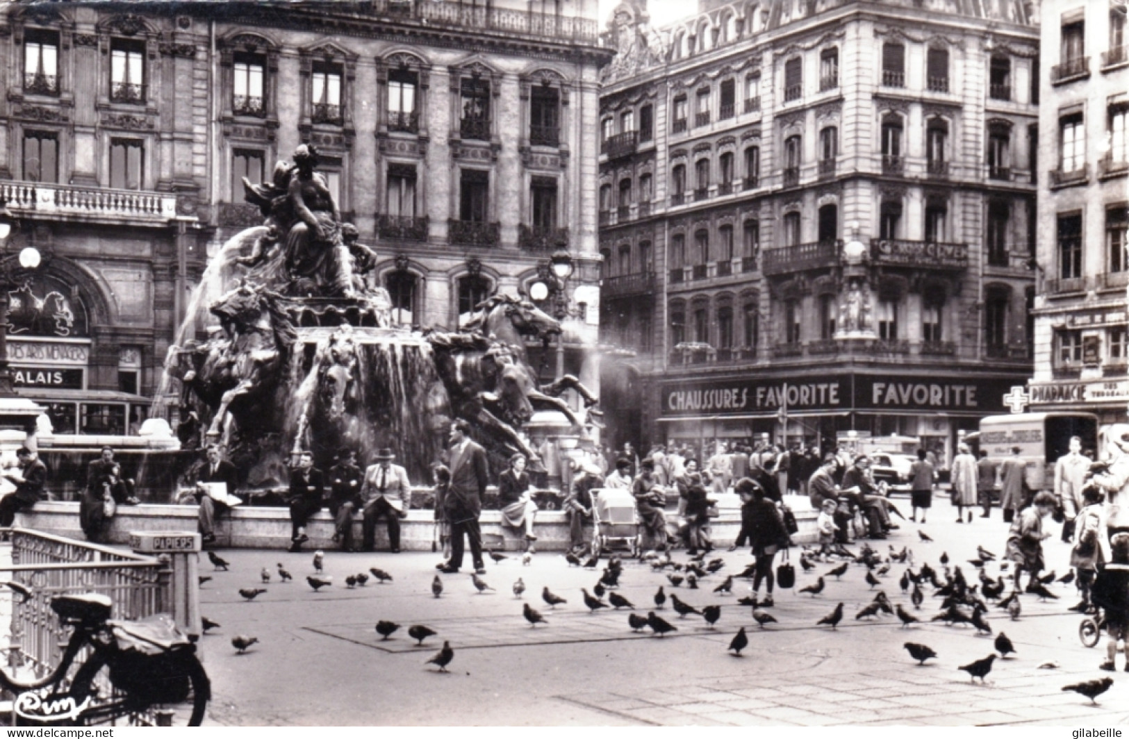 69 - LYON - Fontaine Place Des Terreaux - Sonstige & Ohne Zuordnung