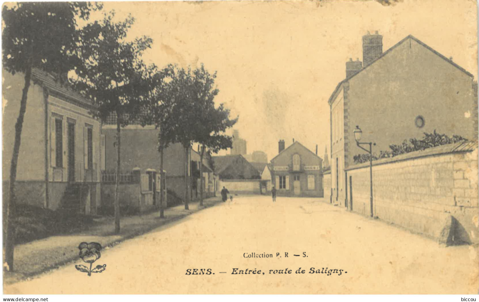 Cpa SENS 89 - 1915 - Entrée, Route De Saligny - Sens