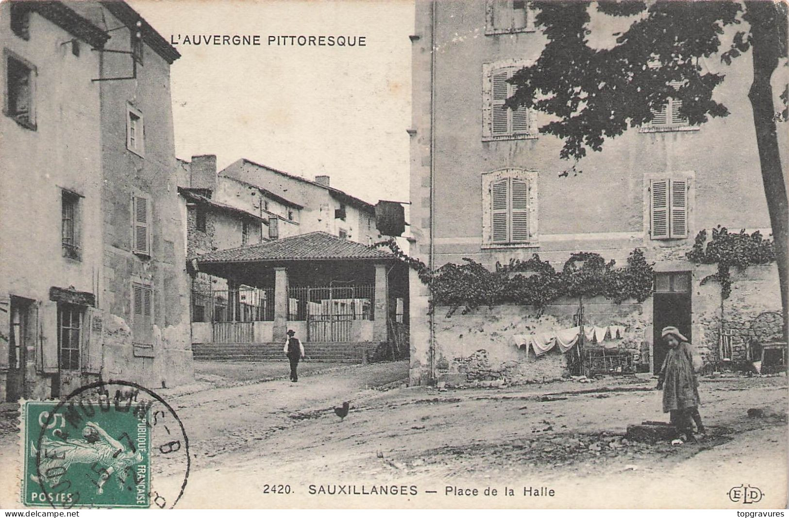 CPA 63 SAUXILLANGES Place De La Halle - Other & Unclassified
