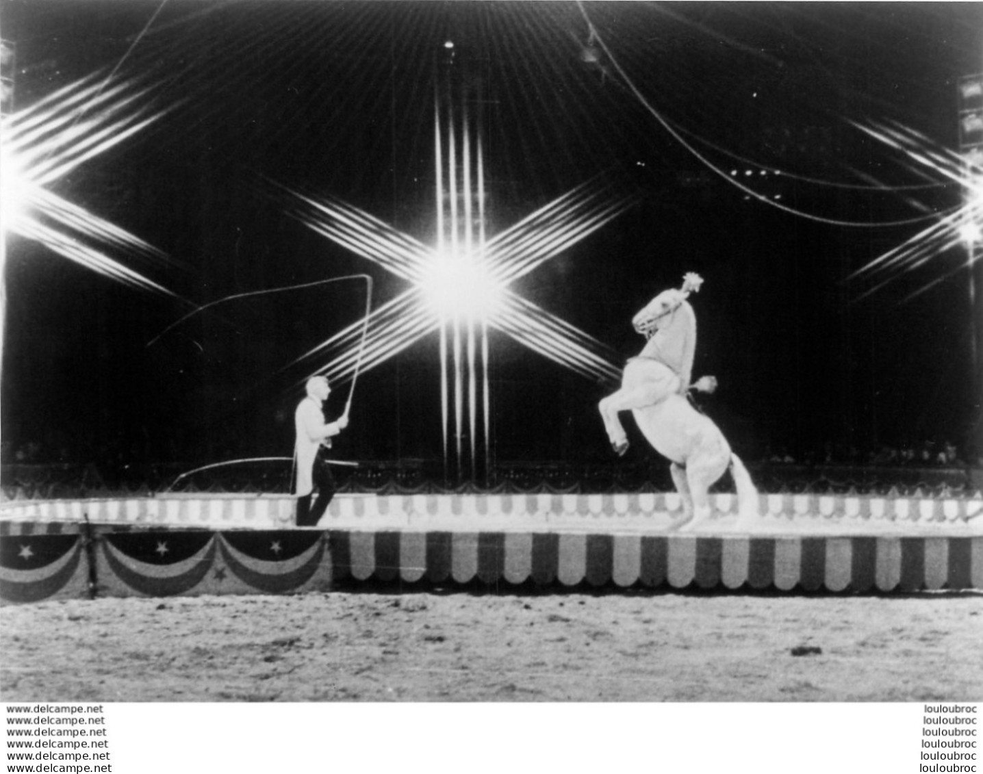 PHOTO ORIGINALE CIRQUE AMERICANO AMERICAN CIRCUS FAMILLE TOGNI FORMAT  17.50 X 13 CM - Beroemde Personen