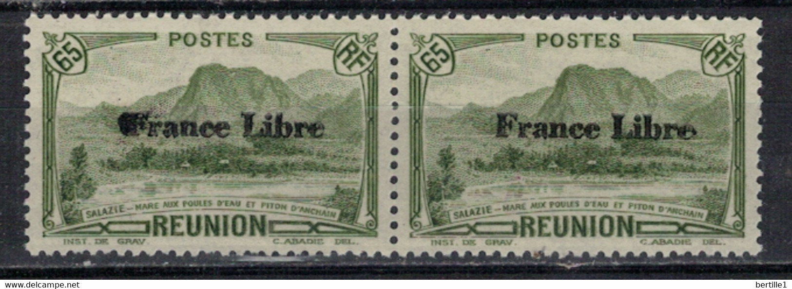 REUNION           N° YVERT    198 X 2 (Tache Sur F De France)    NEUF SANS CHARNIERES     ( NSCH  4 ) - Unused Stamps