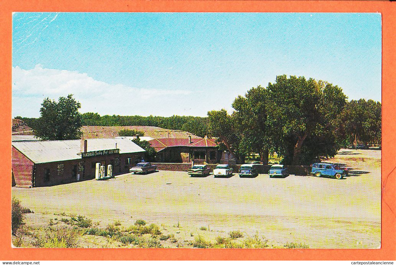 24009 / CHINLE Arizona Gas Station JUSTIN'S THUNDERBIRD LODGE Canyon CHELLY NAVAJO Reservation 1960s George HIGHT - Mesa