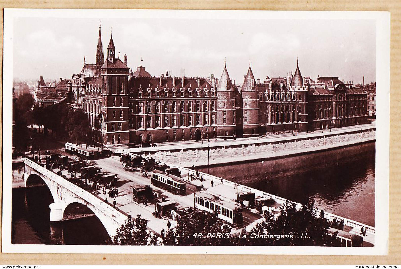 24113 /⭐ ◉  PARIS XII La Conciergerie 1920s Photo-Bromure LEVY-NEURDEIN 48 - District 01