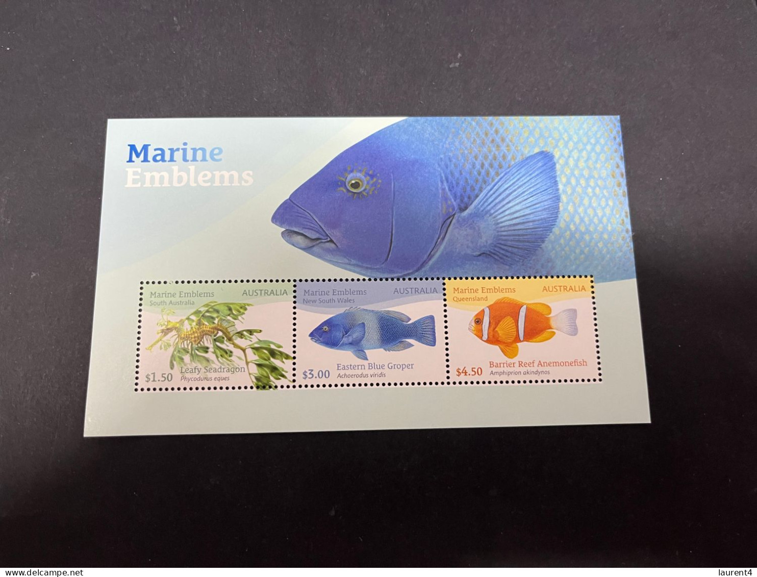 29-4-2023 (3 Z 25) Australia Mint Mini-sheet - 2024 - Marine Emblems  (fish) - Blokken & Velletjes