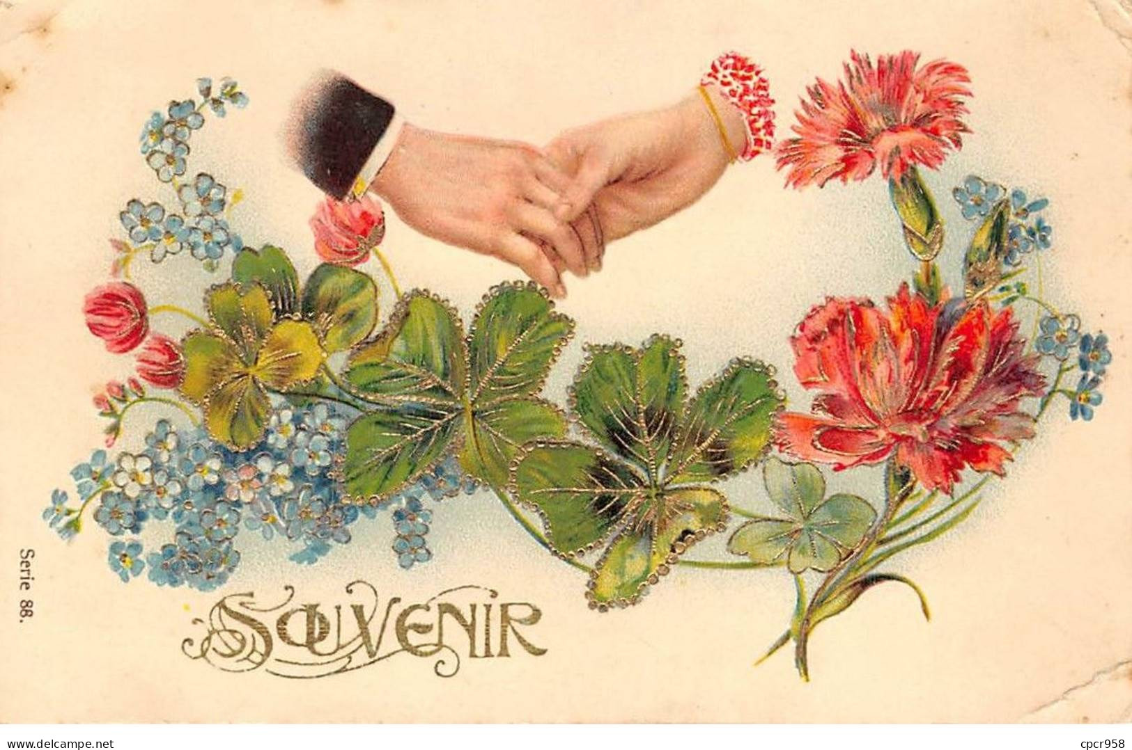 Fantaisie - N°91176 - Souvenir - Deux Mains Se Tenant Au-dessus De Myosotis Et D'oeillets - Carte Gaufrée - Autres & Non Classés