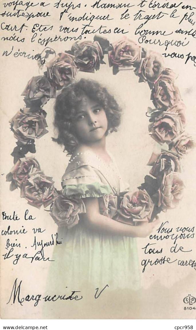 Enfants - N°91139 - Grete Reinwald Entourée D'une Couronne De Roses - Abbildungen